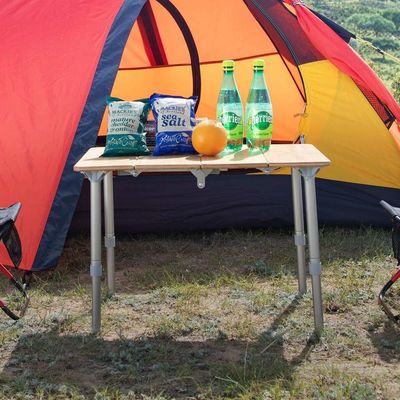 Tragbare justierbare Höhen-tragbares faltendes Campingtisch-Bambusmaterial Tavolo